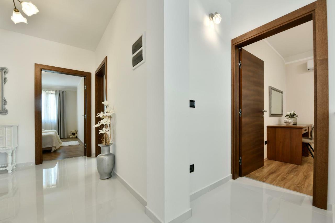 Villa Aromatica Vižinada Exterior foto