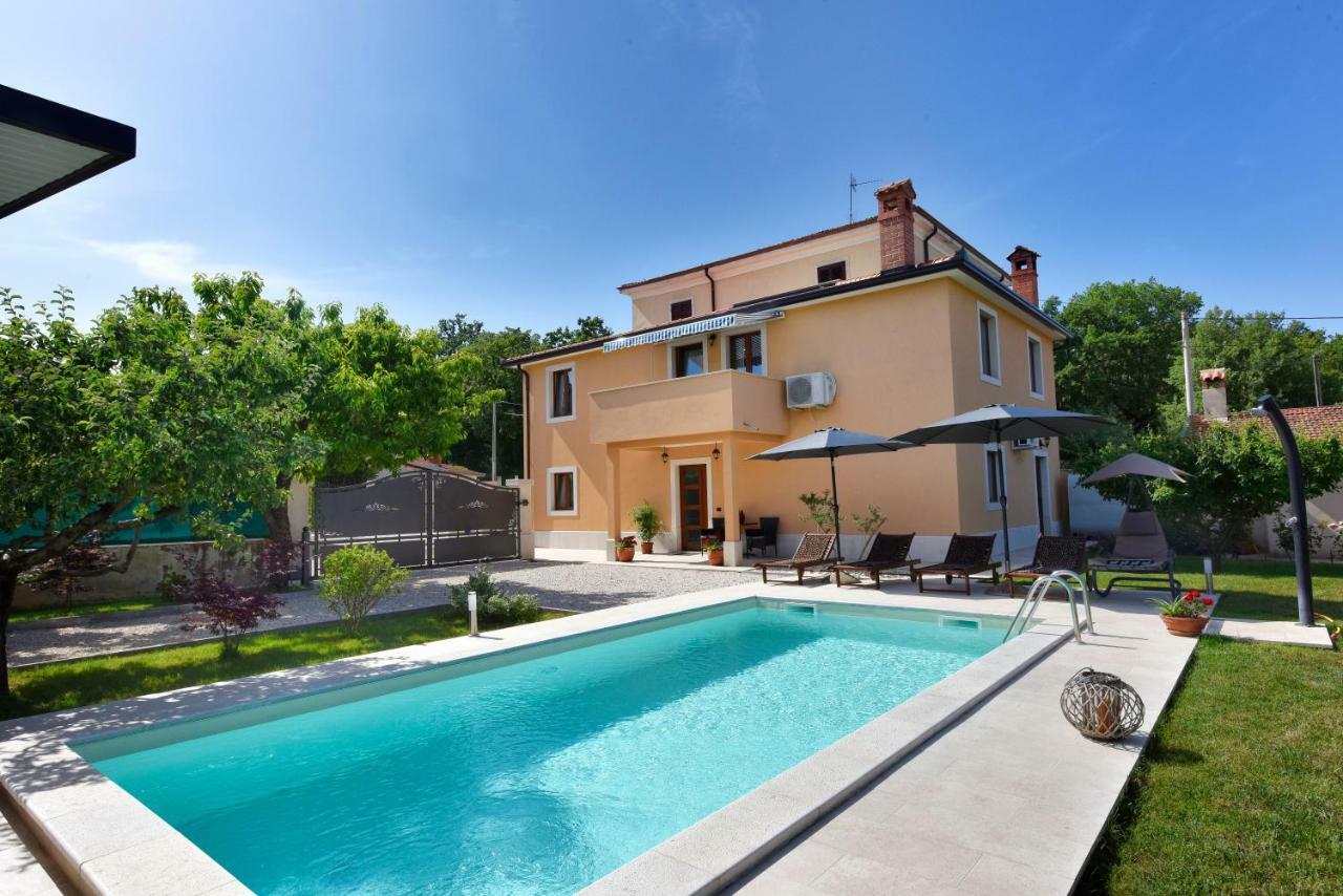 Villa Aromatica Vižinada Exterior foto